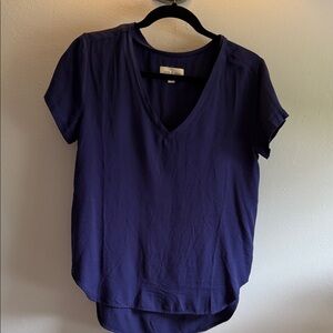 Cloth & Stone Navy V-Neck Top Short Sleeve